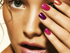 كيفية العنايه  بالأظافر