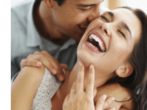 أهم الأسباب التي جعل المرأة أقل تفاعلاً مع الرَّجل.