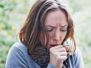 اذا لم يخف السعال بالادوية التقليدية يفضل زيارة الطبيب