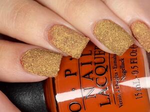 طلاء اظافر بلون ورائحة اليقطين طلاء اظافر بلون ورائحة اليقطين