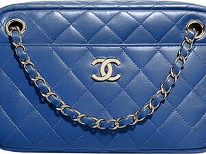 شانيل تقدم حقيبة الكاميرا الكلاسيكية الجديدة