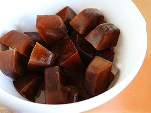 مكعبات القهوة المثلجة لبشرة أكثر نضارة