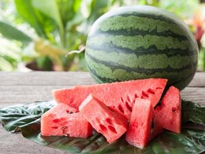 نصائح الخبراء لشراء البطيخ الناضج والحلو