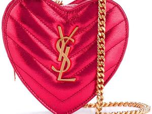 شعار إيف سان لوران زادها فخامة وأناقة