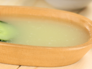 الخيار والبيض لشد البشرة