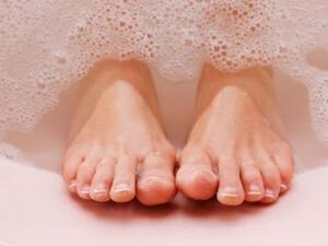 علاج فطريات أظافر القدم ممكن بالطرق التقليدية