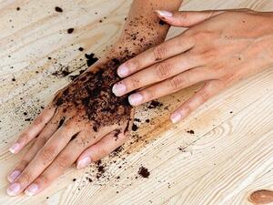 مقشر القهوة لمحاربة السيلوليت