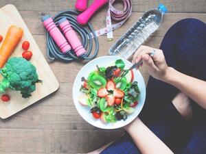 3 أطعمة يجب تناولها يومياً للتمتع بالصحة