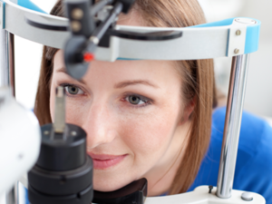 الفحص المنتظم للعيون ضروري لتجنب اي مشاكل صحية