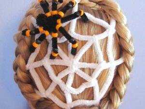 تسريحة شبكة العنكبوت المخيفة 