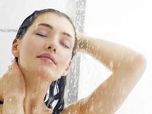 الاستحمام بالماء الساخن أم البارد؟