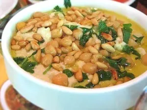 فتة الحمص الذهبية من المطبخ السوري
