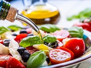 زيت الزيتون البكر يساهم في خفض مخاطر الإصابة بأمراض القلب
