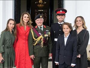 جلالة الملكة رانيا في حفل تخرج ولي العهد الأمير الحسين بن عبد الله الثاني