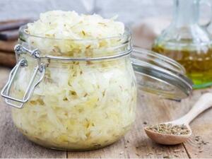 ما الذي يميز مخلل الملفوف عن غيره؟