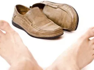 أفضل الحلول لعلاج مشكلة رائحة الاقدام الكريهة