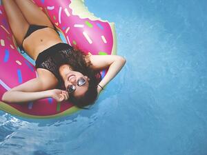 الحلاقة احد الطرق الشائعة للتخلص من الشعر الزائد، فهل هي آمنة؟