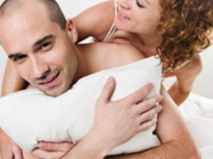 هل تمر حياتك الجنسية في مطب عاطفي؟