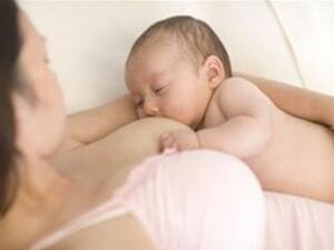 حليب الأم يساعد في زيادة التحصيل الأكاديمي للأطفال الذكور