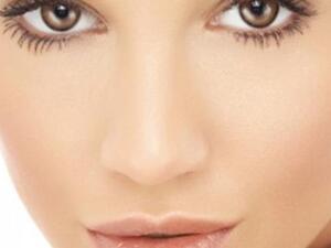 بشرة نقية وصافية 