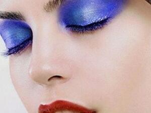 ماكياج الخريف يعكس لون بشرتك ماكياج الخريف يعكس لون بشرتك