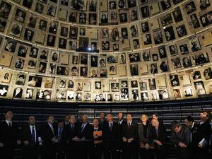 Israel's Knesset view the Hall of Names at the country's Holocaust museum (AFP PHOTO/Yoav Lemmer-Pool)