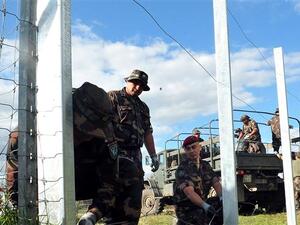 Hungarian soldiers erected a similar fence along the Croatian border in 2015. (AFP/File)