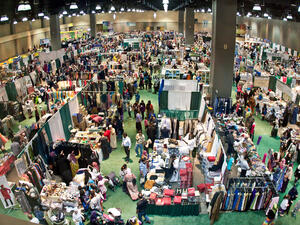 The bazaar at the ICNA-MAS conference. (ICNA)