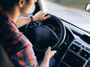 There are more than 3.2 million families in Saudi Arabia who employ private drivers. (Pexels) There are more than 3.2 million families in Saudi Arabia who employ private drivers. (Pexels)