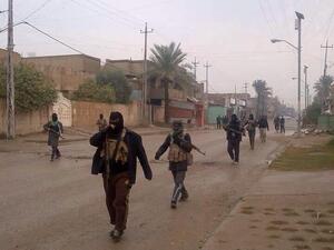 مقاتلون من تنظيم الدولة الاسلامية "داعش" في محافظة الانبار/ ارشيفية