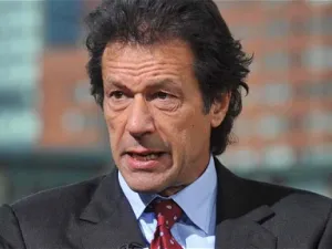 خان: خسرنا 80 مليار دولار في هذه الحرب، في حين خسرت الولايات المتحدة نحو 20 ملياراً فقط.