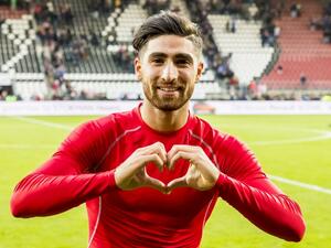 Iranian footballer Alireza Jahanbakhsh. (Twitter)