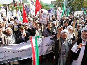 How long will the Iranian protests continue in Tehran's ancient Grand Bazaar? (AFP/ File Photo)