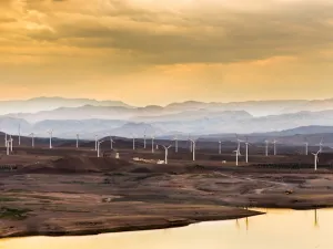 Wind turbines on the hill of the Alborz mountain range of northwestern Iran (Shutterstock)