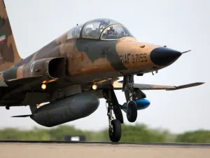 Iranian F-5 fighter jet. (AFP)
