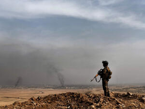 A Member of Iraqi forces close to Mosul. (AFP)