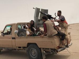 Yemeni pro-government forces during their fight against Iran backed Houthi militia near Hodeidah, Yemen. (AFP)