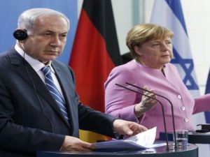 المستشارة الألمانية أنجيلا ميركل ورئيس الوزراء الاسرائيلي بنيامين نتنياهو
