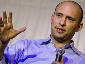 رئيس الحزب القومي المتطرف (البيت اليهودي) نفتالي بينيت