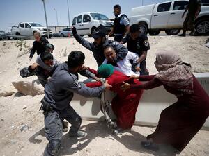 Clashes erupts between Israeli troops and Palestinians as Israel aims to demolish Bedouin village. (Twitter)