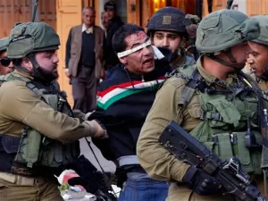 Israeli soldiers recently detained 20 Palestinians from the occupied West Bank. (AFP/ File Photo)
