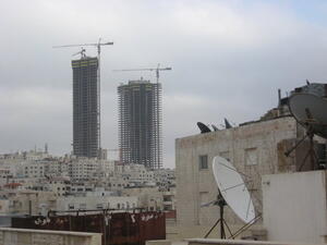 A total of $115 million has been allocated to complete the Jordan Gate project, of which 72 per cent is already finished. (Wikimedia Commons)