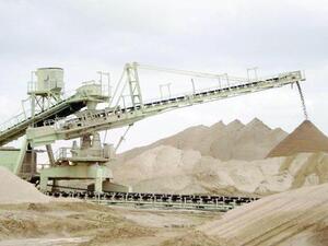 An agreement is expected to be signed with the Jordan Phosphate Mines Co. before the end of June to supply its industrial complex in Aqaba with all its natural gas needs. (Photo courtesy of Jordan Times)