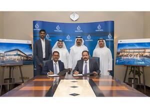 Jumeirah Park Clubhouse and retail signing.