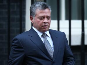 ربطت المواقع بين إحالة الأمراء إلى التقاعد من الخدمة العسكرية ومحاولة الانقلاب المذكورة