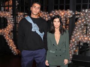 كورتني كارداشيان ويونس بنجيما