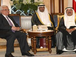 أمير الكويت الشيخ صباح الأحمد الجابر الصباح والرئيس الفلسطيني محمود عباس