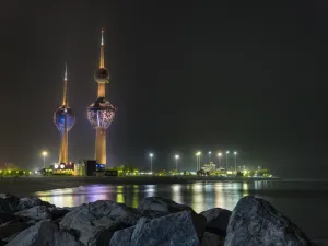 Economic activity in the Kuwait's non-oil sector has continued to expand, albeit at a slower pace, reflecting the impact of lower oil prices.  (Shutterstock/Riyas.net)