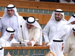 A group of Kuwaiti lawmakers are seen during a parliamentary session in Kuwait City on June 21, 2016. (AFP/File) 