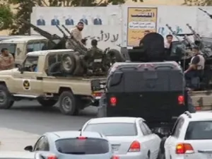 إطلاق نار واشتباكات في العاصمة الليبية طرابلس، بالقرب من القاعدة البحرية “بو ستّه”